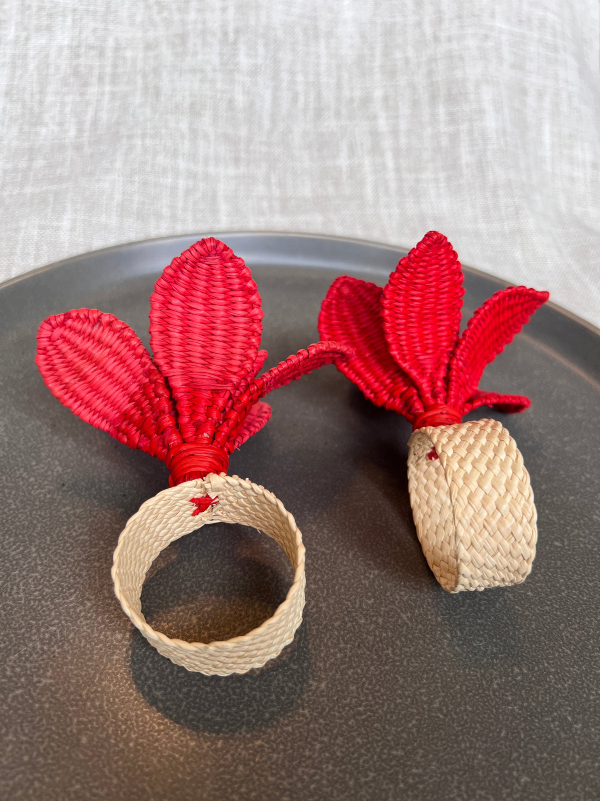 Red Hibiscus Flower Napkin Ring – Table Decor Colombia