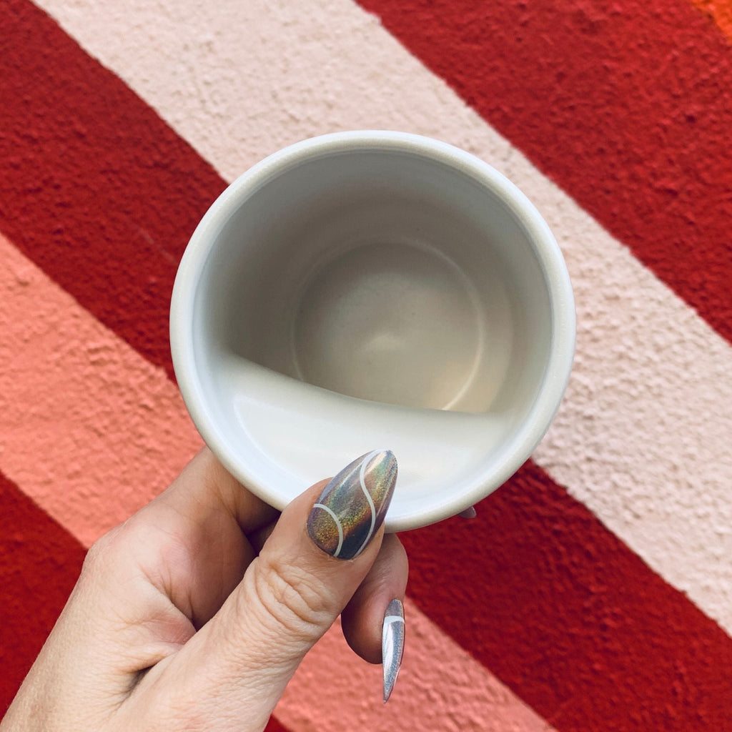 Romance Pucker Up Heart Shaped Handle Mug | Stoneware Tea Coffee Cup | 12oz