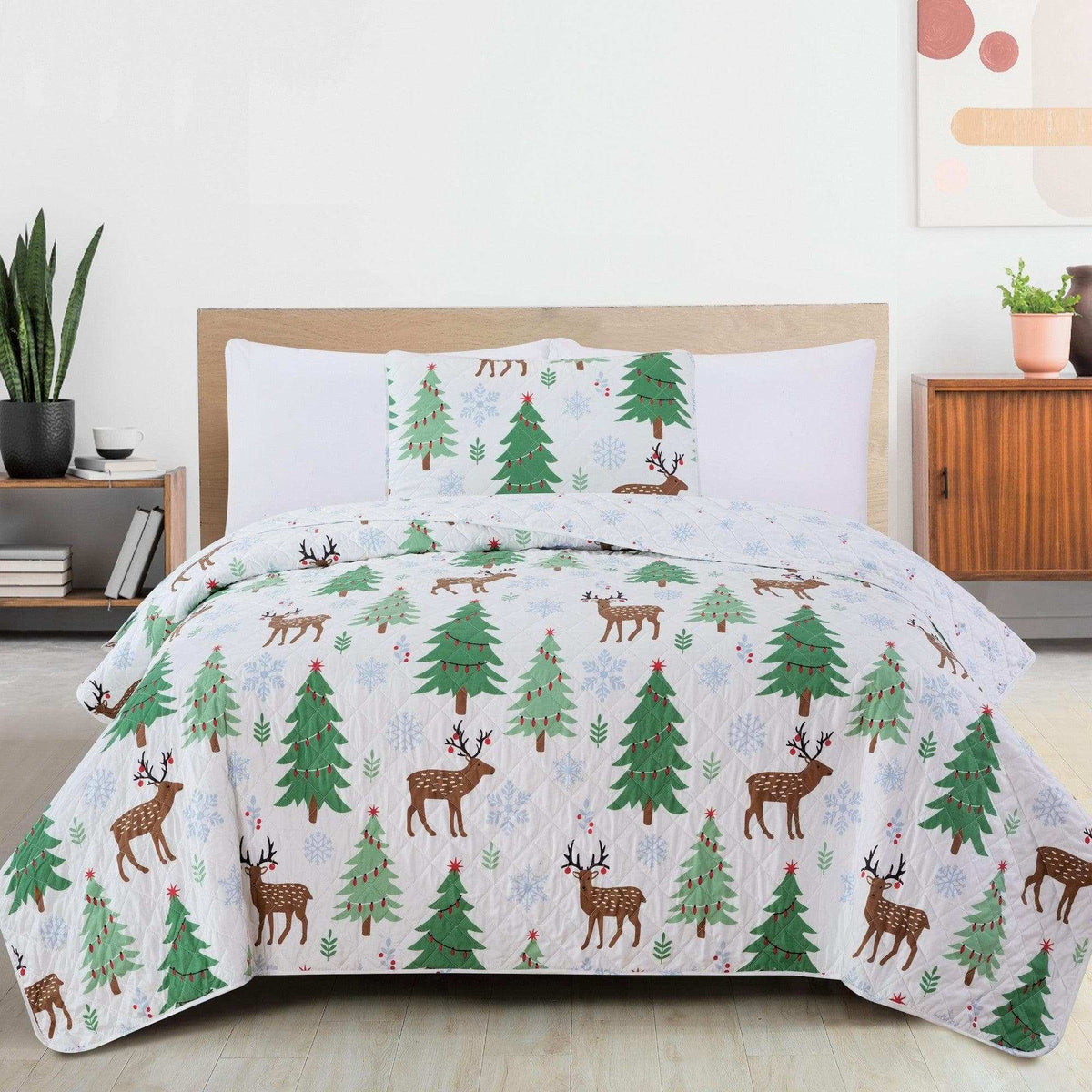 Christmas-themed Holiday Quilt 3-piece winter set with cozy microfiber shell and festive stitch designs