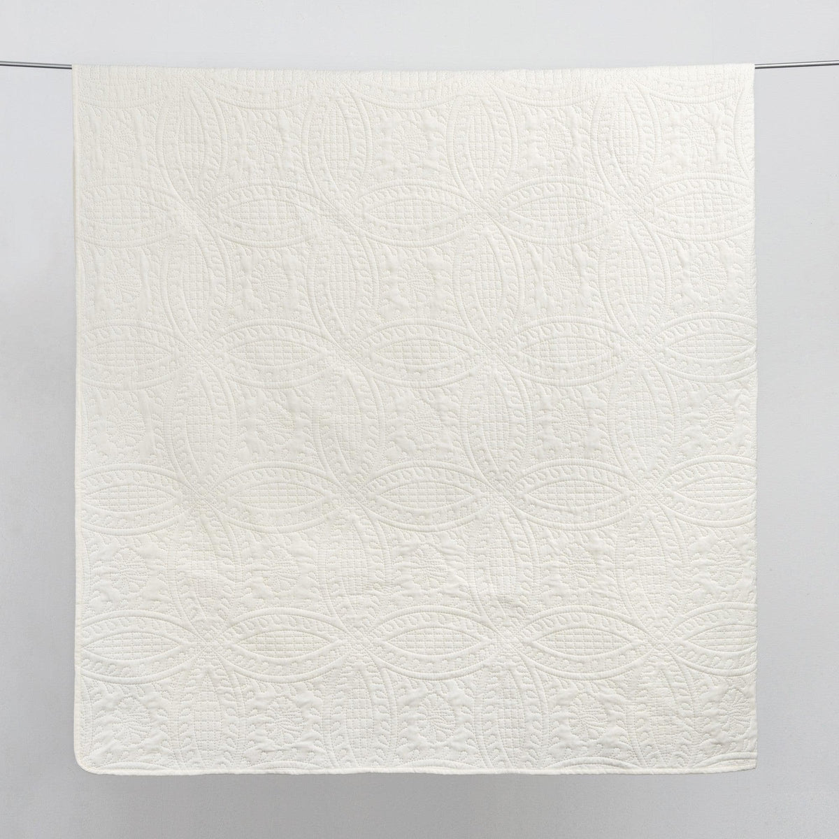 Oversized Medallion Quilt Set - Clara Collection