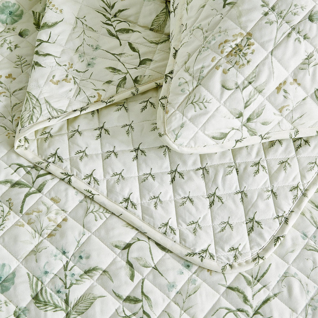Floral Printed Microfiber Quilt Set - Glyndora Collection