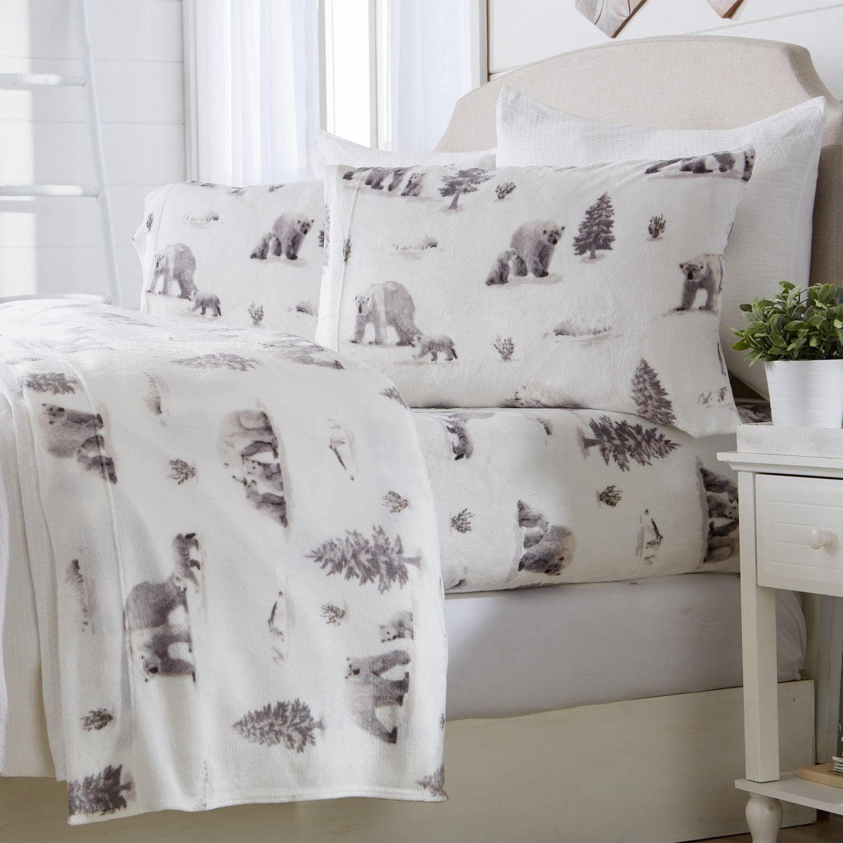 Printed Plush Sheet - Velvet Luxe Collection